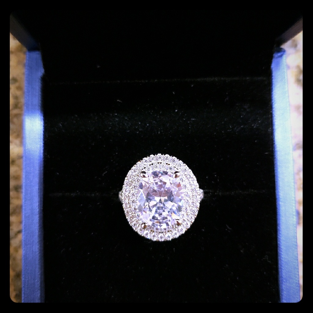 NWT 3.86 carat center stone ring!